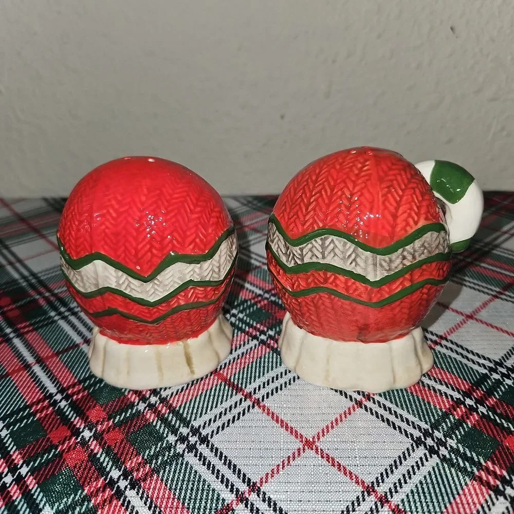 Ceramic Snowman Napkin Festive Mitten Salt & Pepper Holiday Tableware Decor
